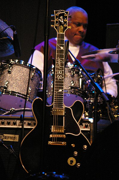 05 B.B. King Lucille