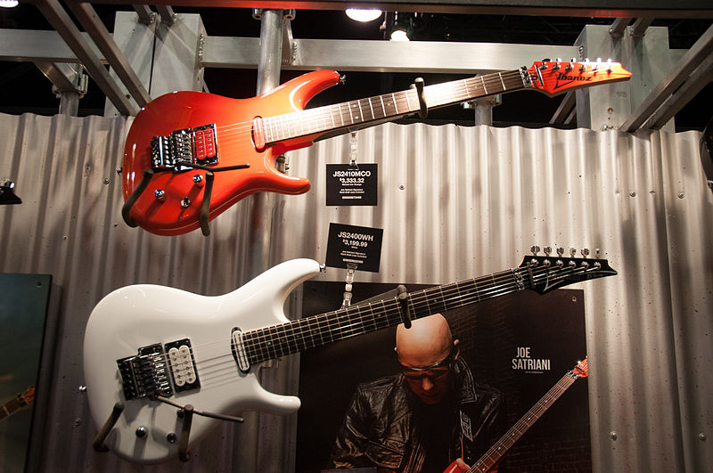 06 Ibanez JS2410MCO JS2400WH Joe Satriani signature